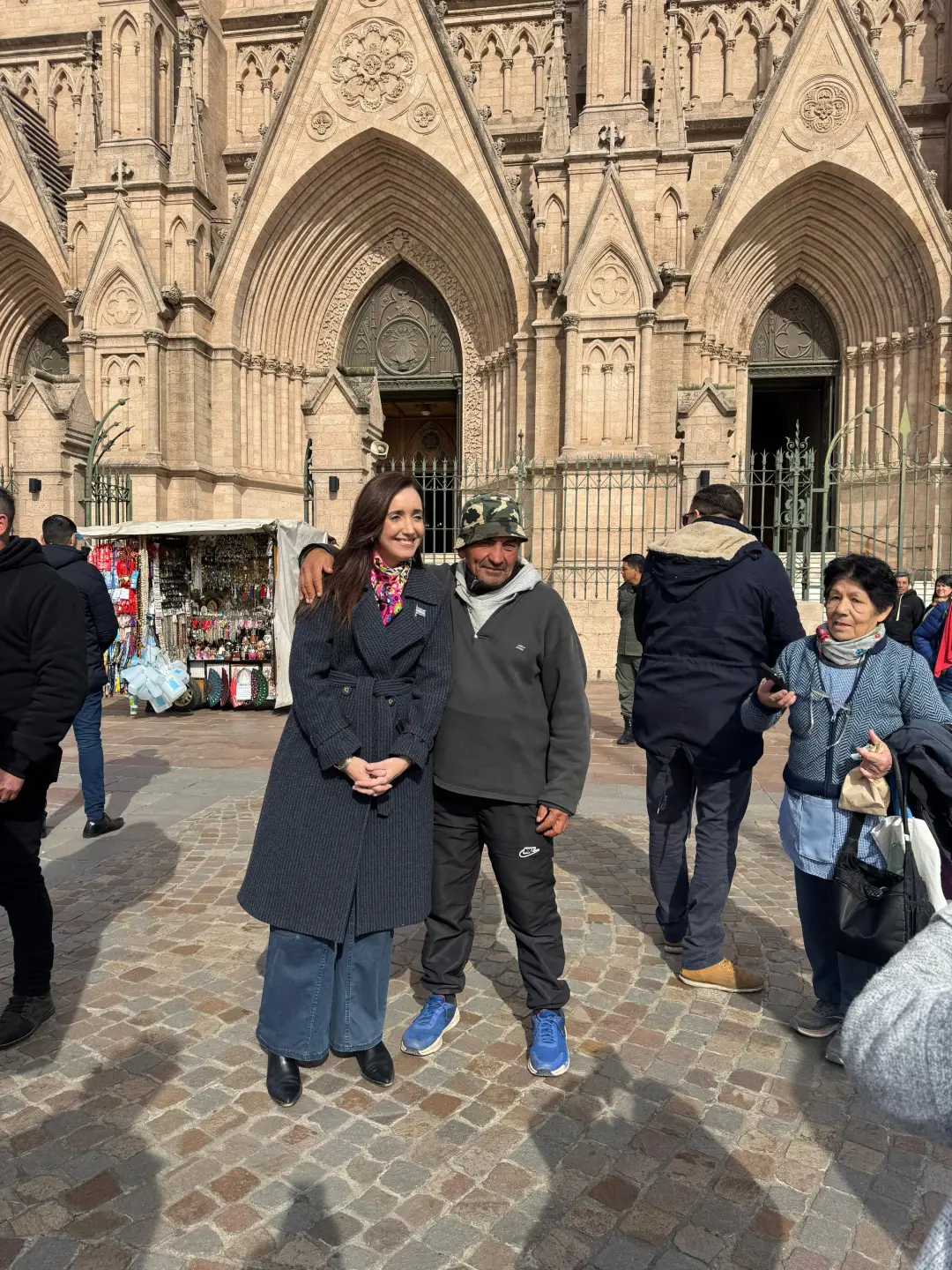 Victoria Villarruel en la Basilica de Lujan (2)