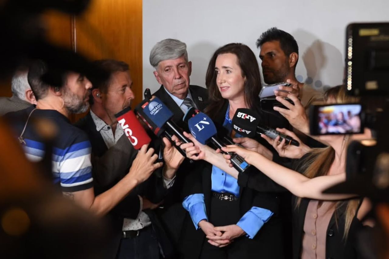 VILLARRUEL NO APLICARÁ RESTRICCIONES A LA PRENSA EN EL SENADO